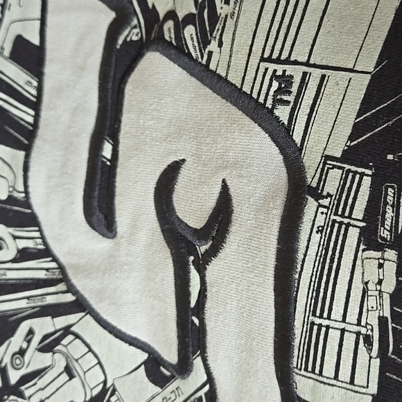 Snap-on hoddie - Picture 7 of 7